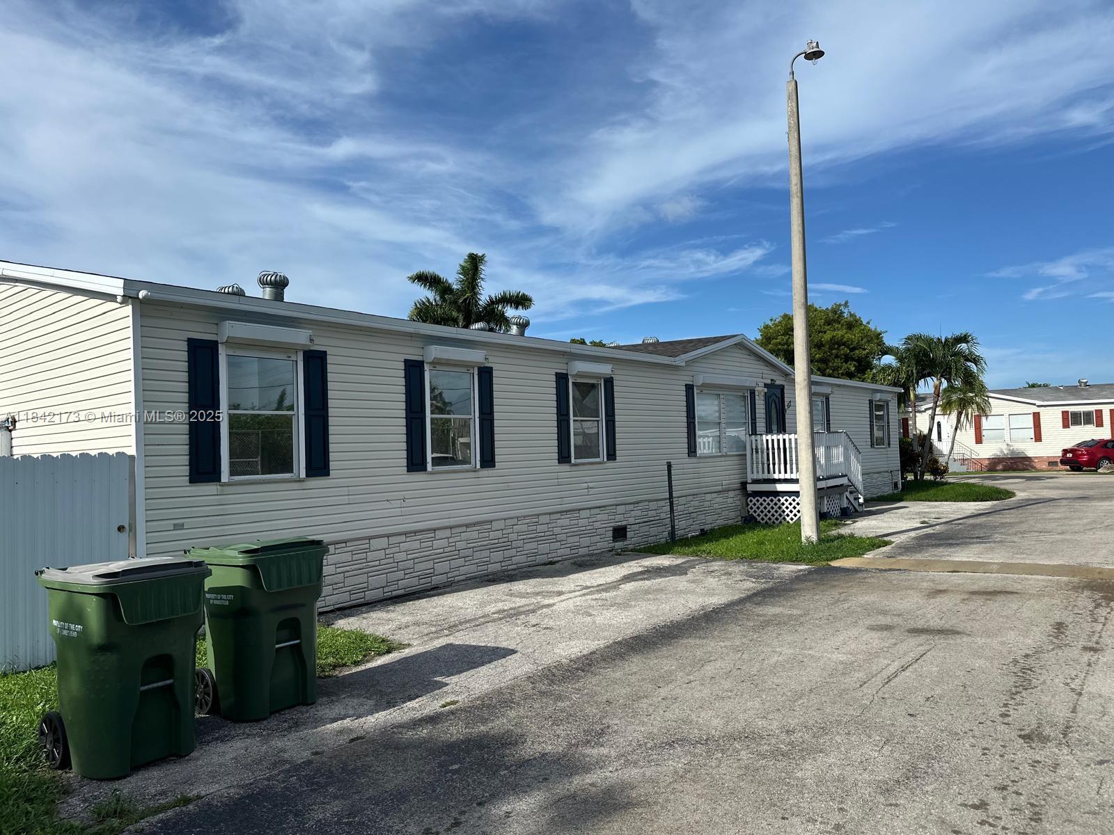 220 NE 12 Ave, Homestead, Florida image 2