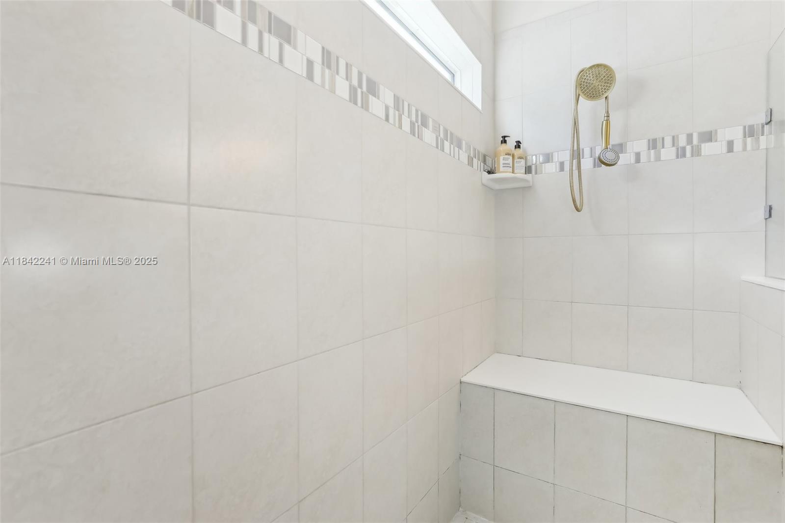 1402 Myrtle Oak Ter, Hollywood, Florida image 27