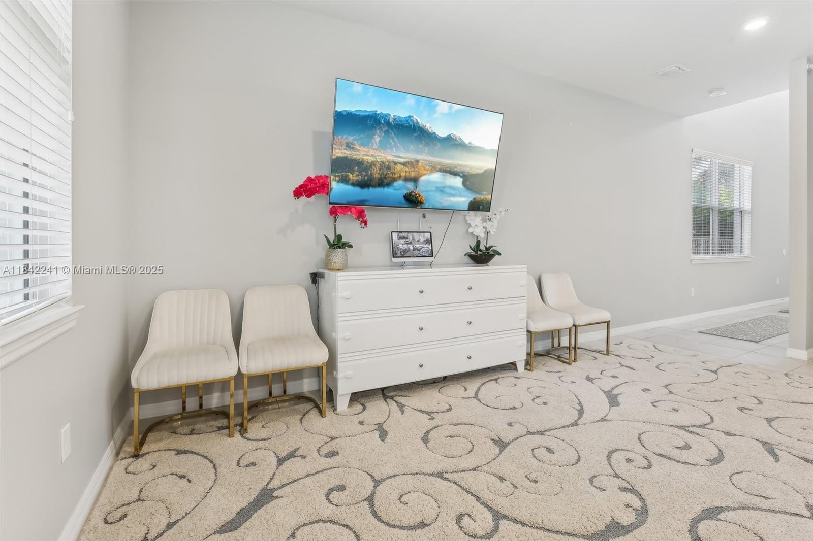 1402 Myrtle Oak Ter, Hollywood, Florida image 9