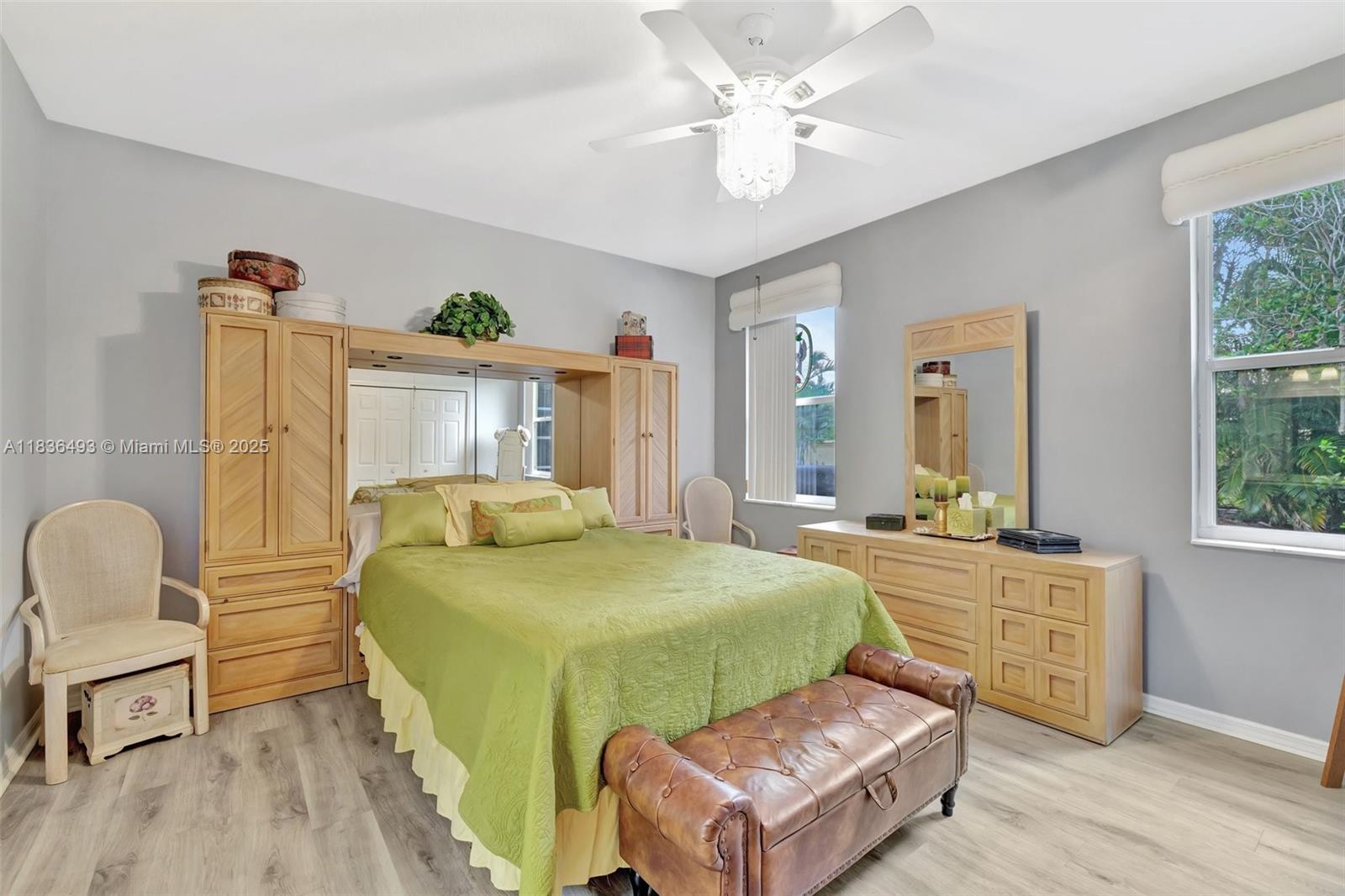 568 NW Cortina Ln, Port Saint Lucie, Florida image 14