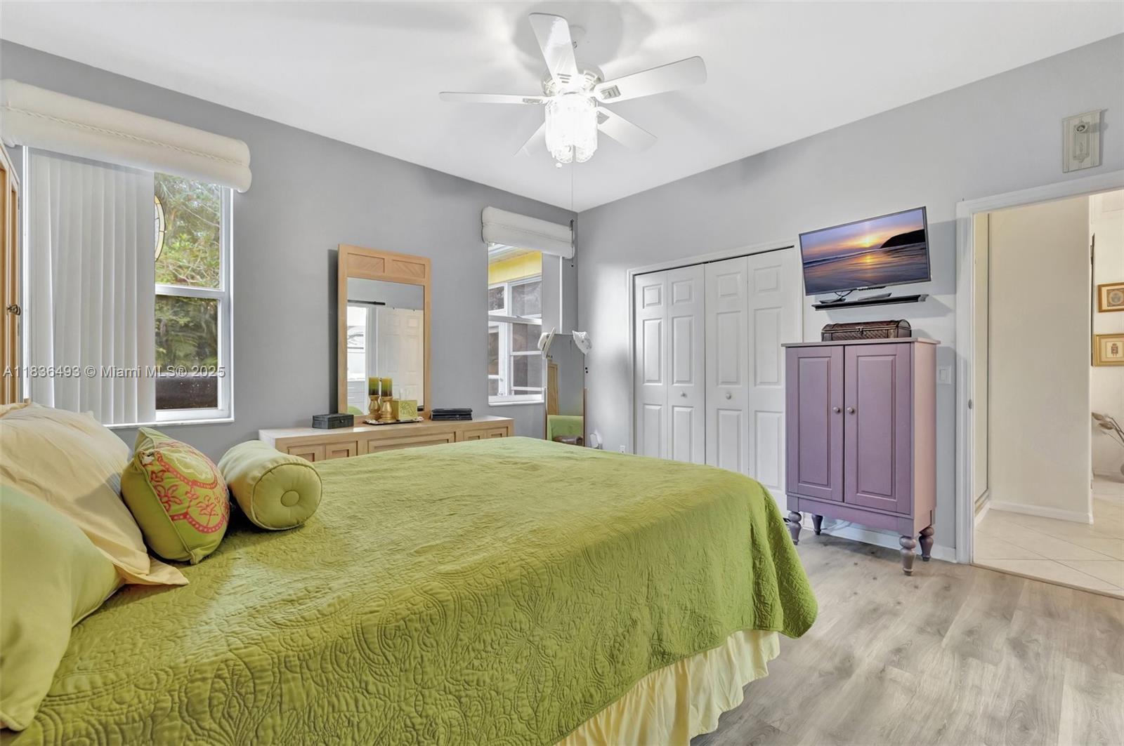 568 NW Cortina Ln, Port Saint Lucie, Florida image 16