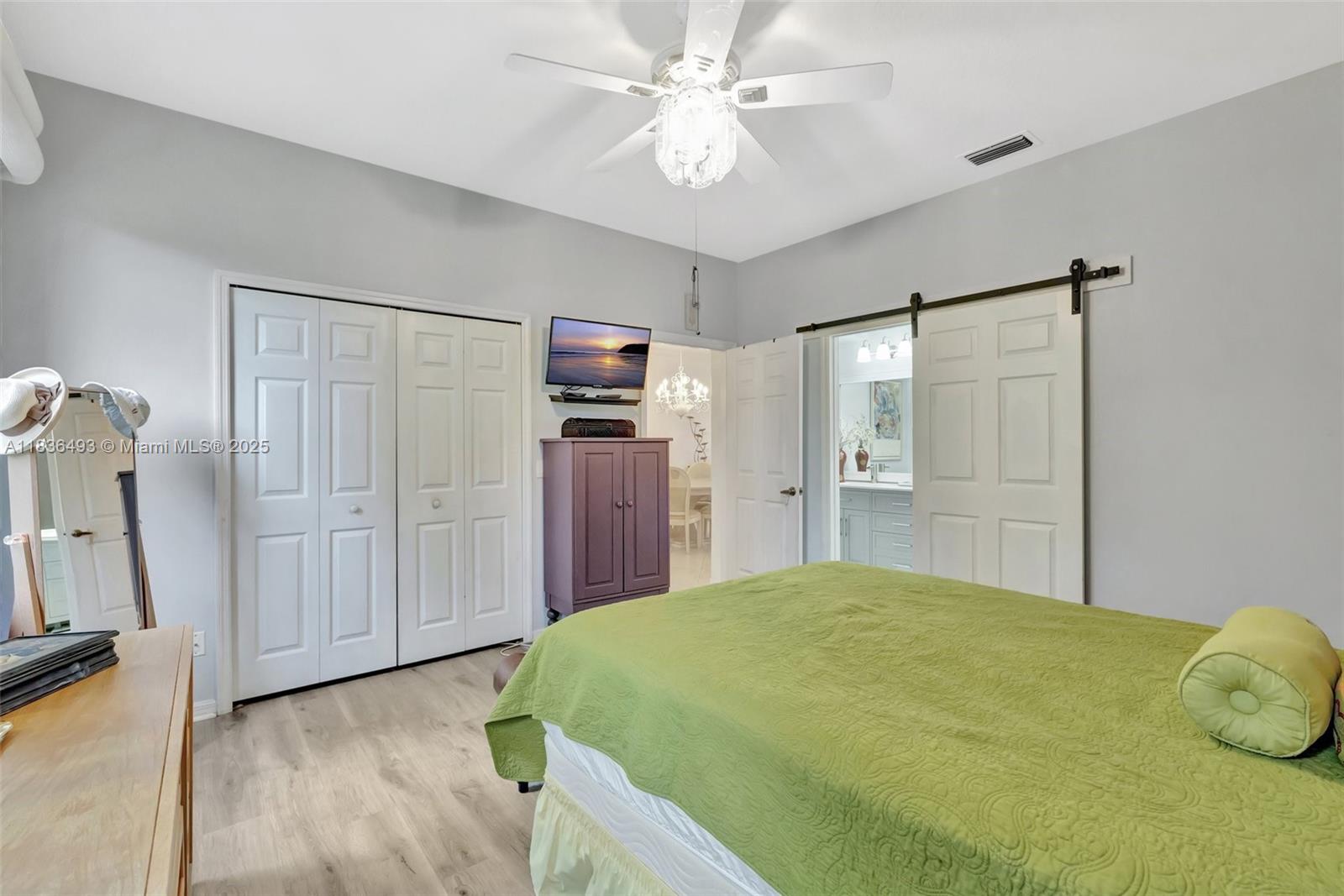 568 NW Cortina Ln, Port Saint Lucie, Florida image 17