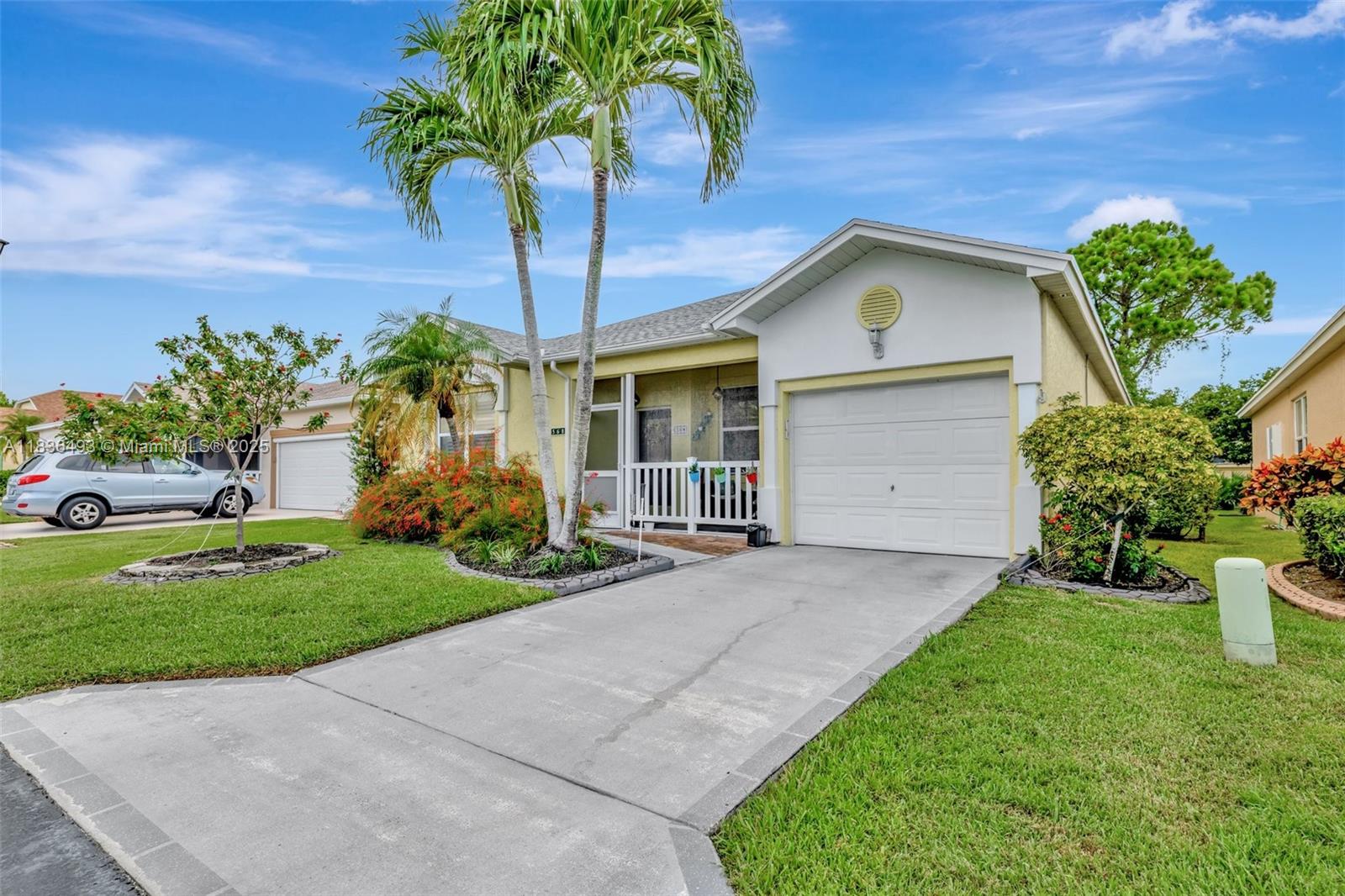 568 NW Cortina Ln, Port Saint Lucie, Florida image 3