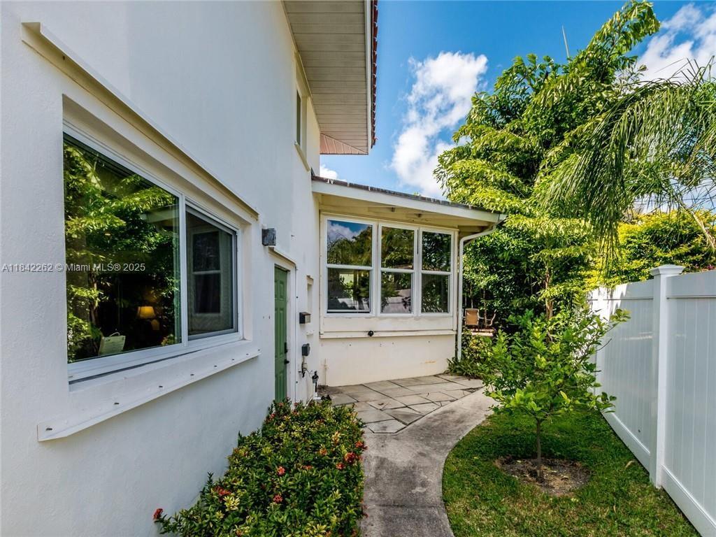 2616 NE 26th Ave, Lighthouse Point, Florida image 26
