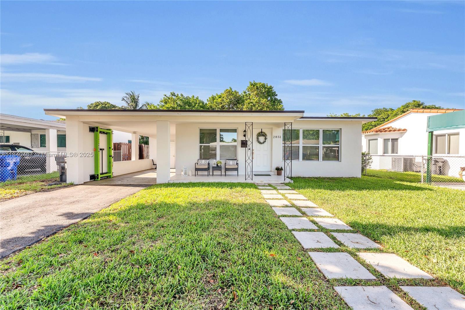 2851 Washington St, Hollywood, Florida image 1