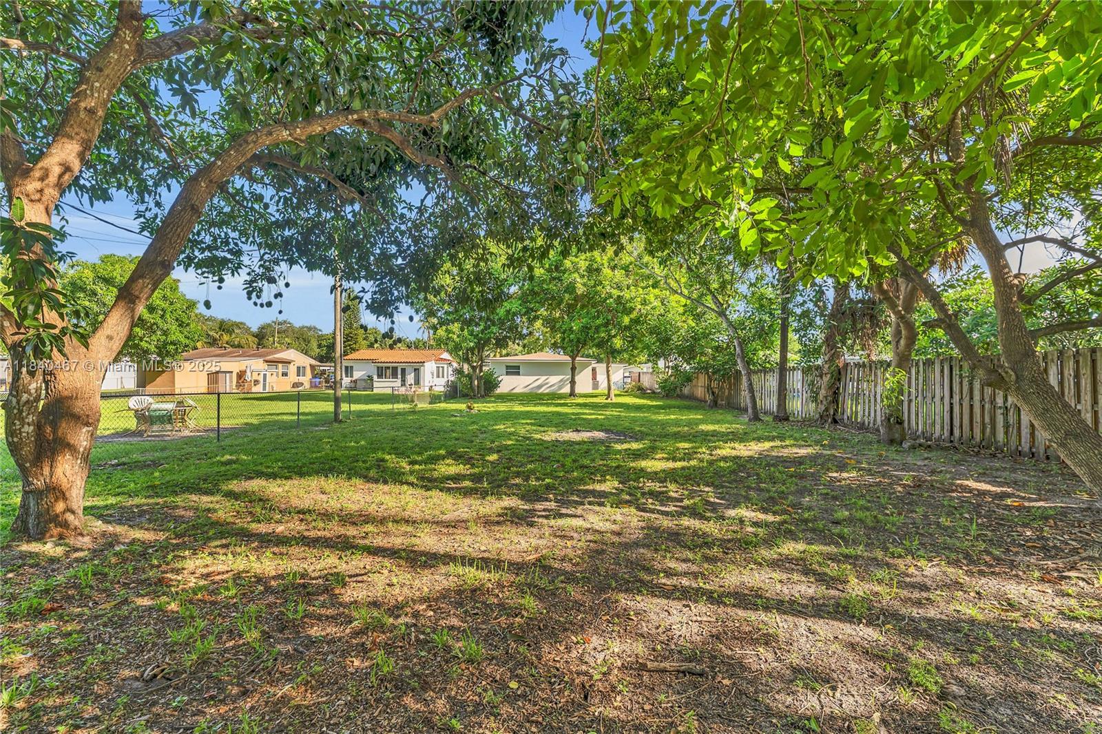 2851 Washington St, Hollywood, Florida image 21