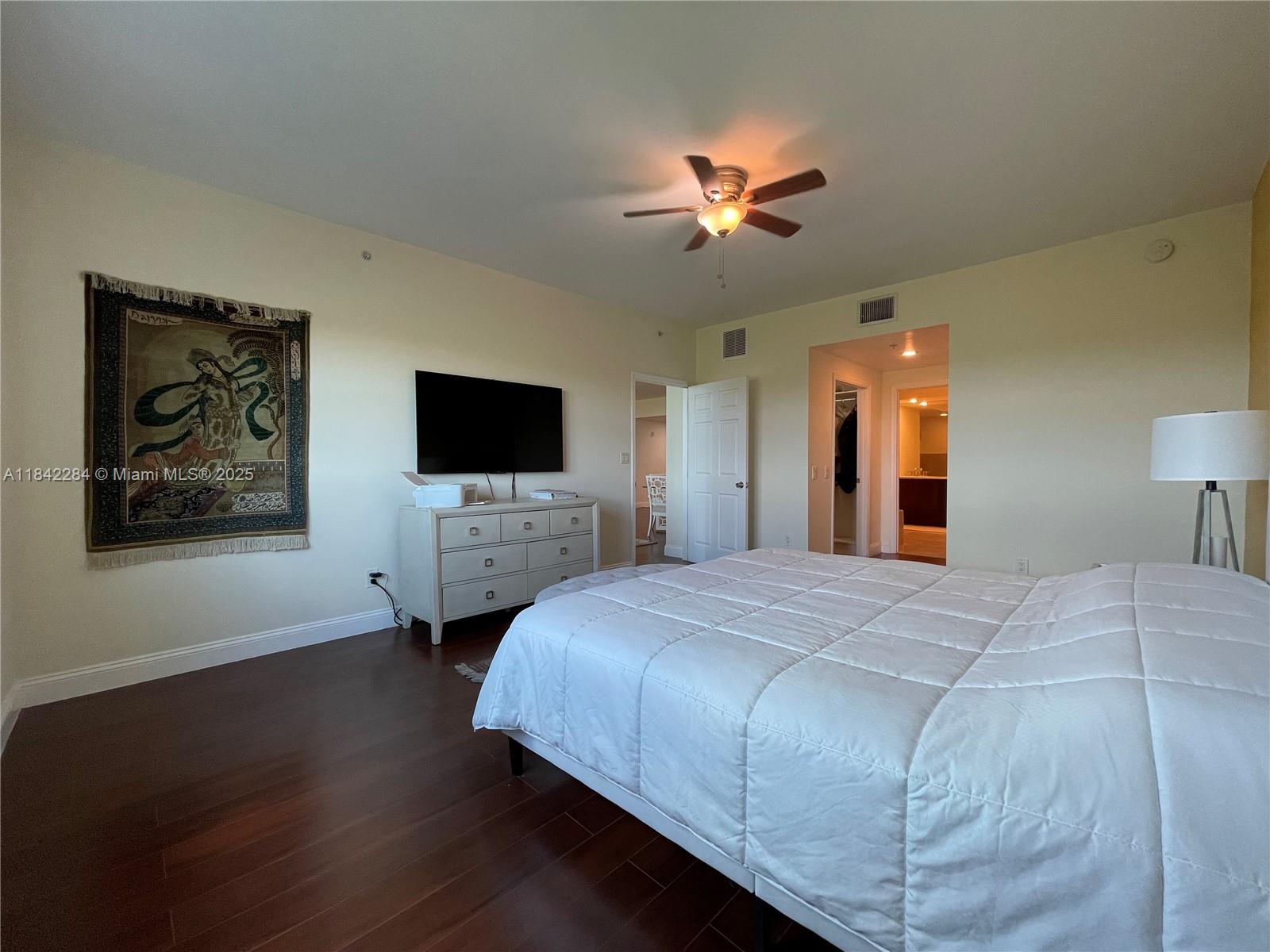 14951 Royal Oaks Ln #808, North Miami, Florida image 17