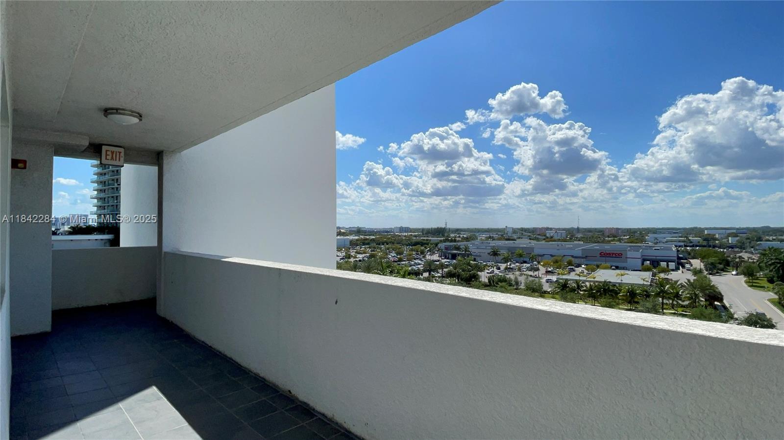 14951 Royal Oaks Ln #808, North Miami, Florida image 29
