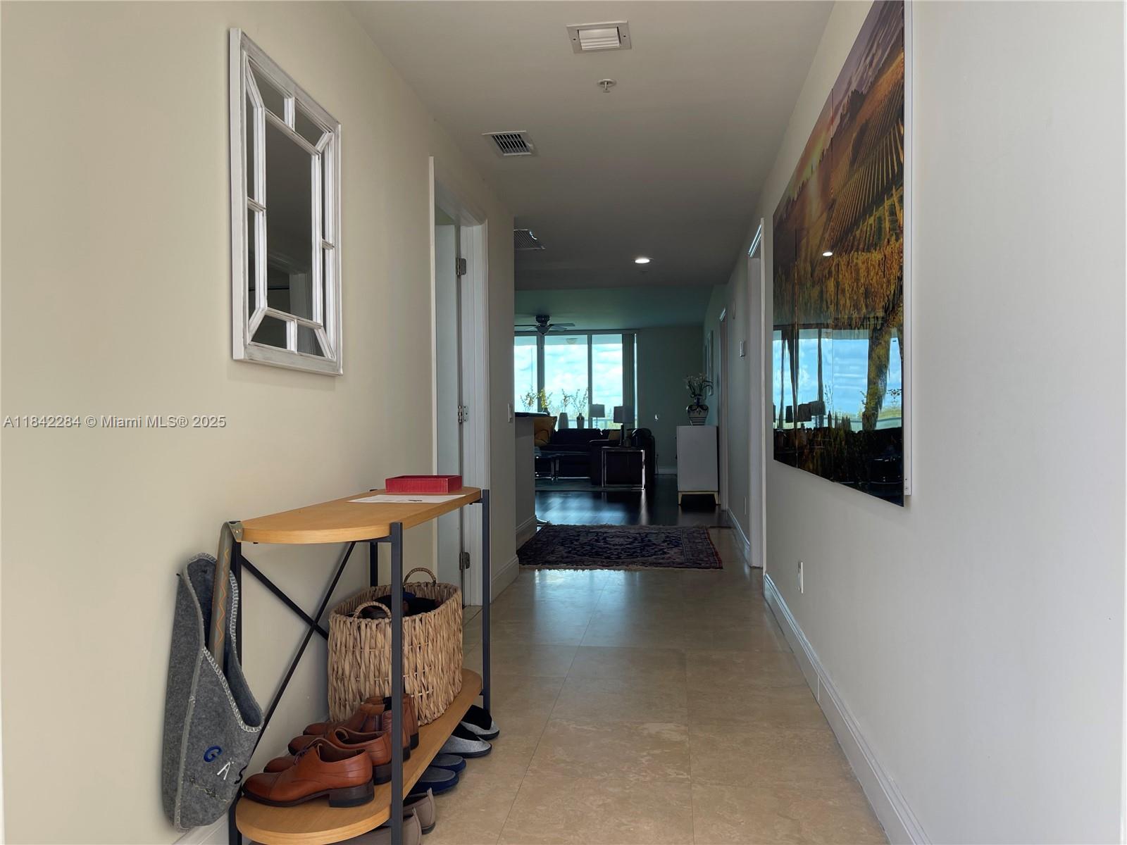 14951 Royal Oaks Ln #808, North Miami, Florida image 3