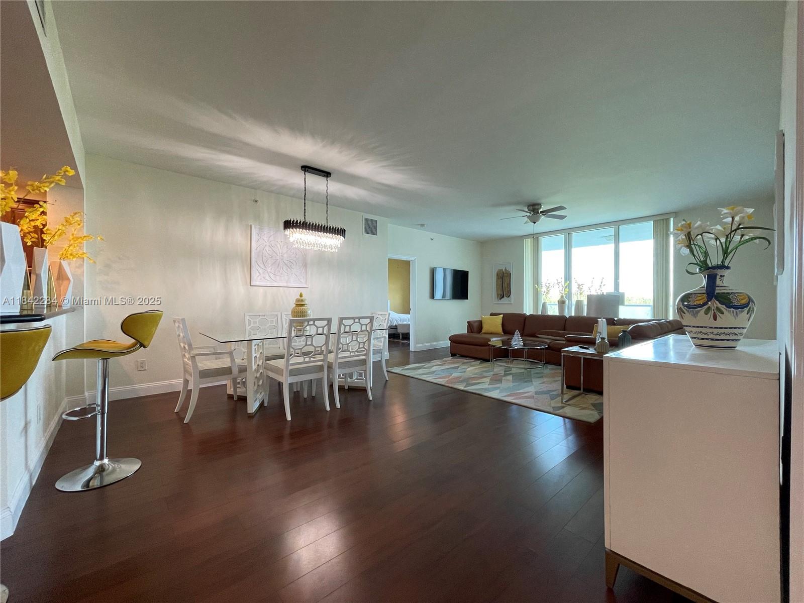 14951 Royal Oaks Ln #808, North Miami, Florida image 8