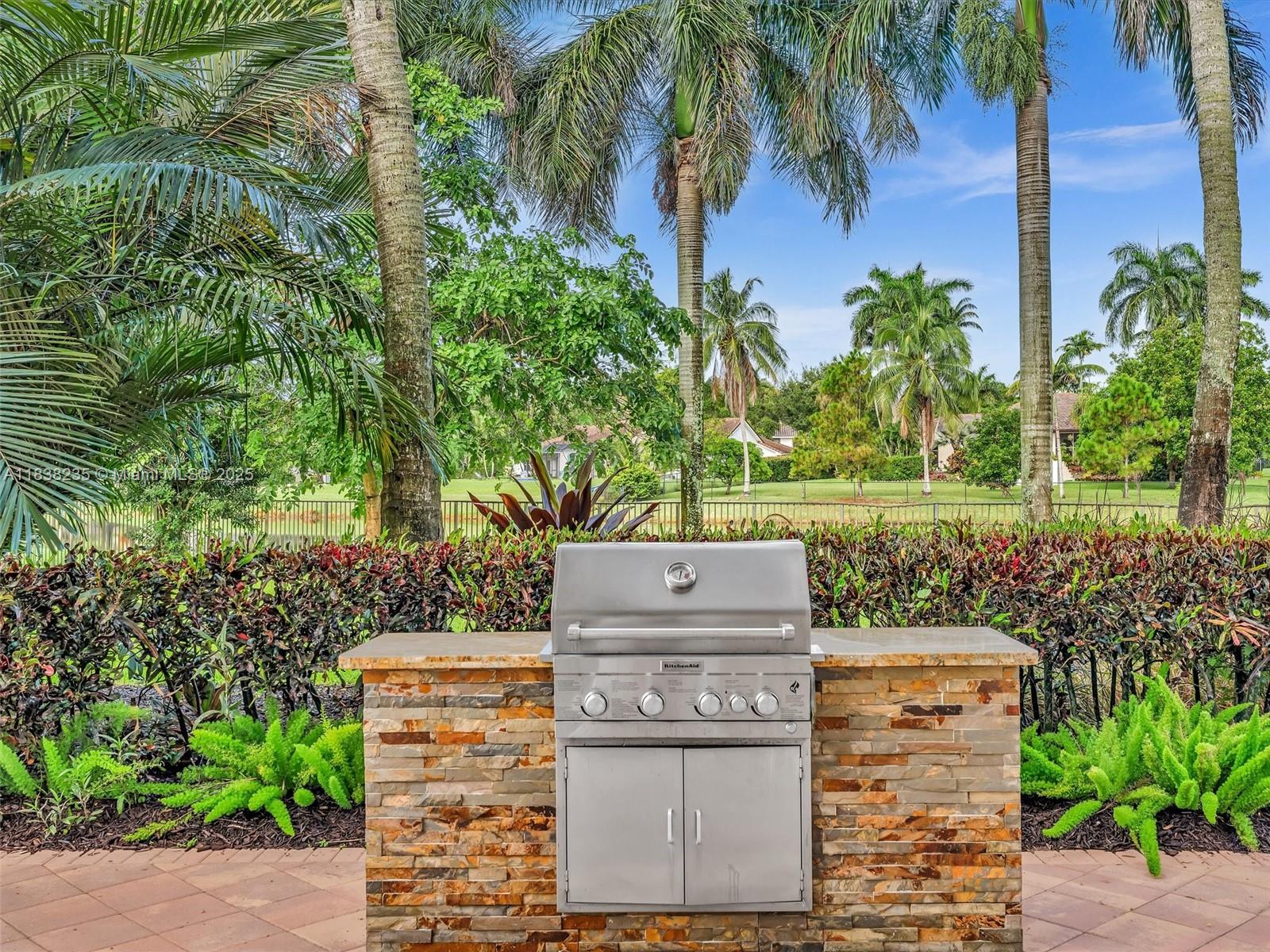 3849 Gulfstream Way, Davie, Florida image 44