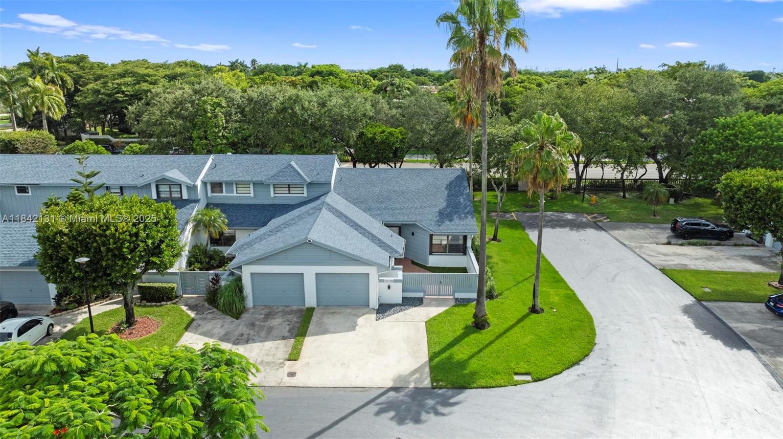 Property photo # 0