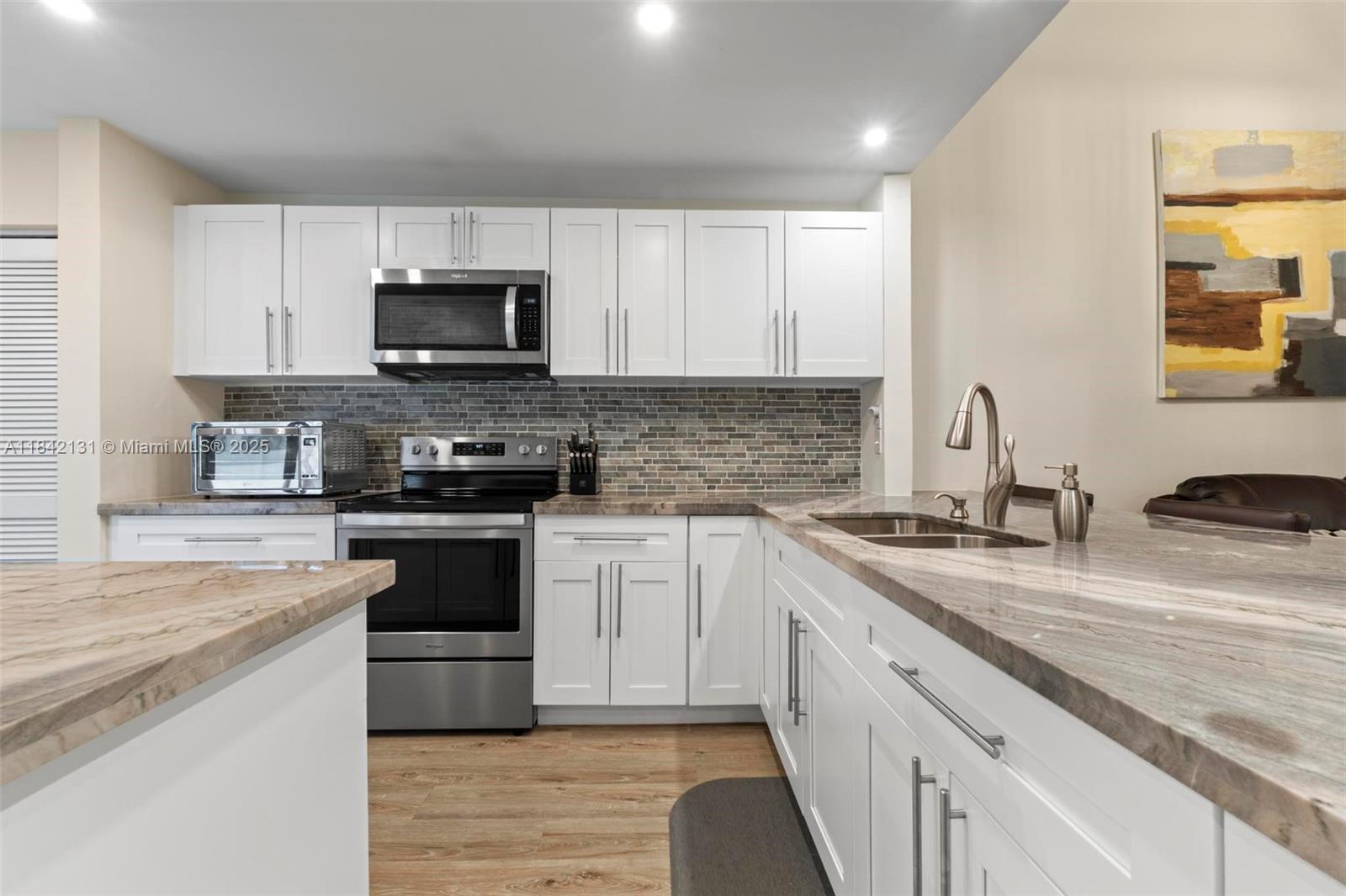 Property photo # 9