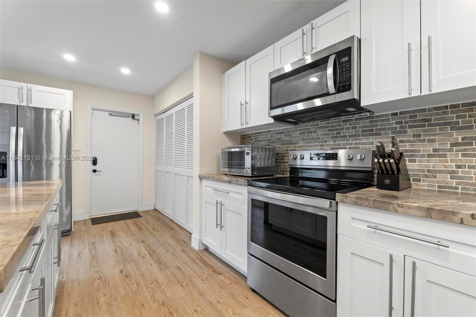 Property photo # 6