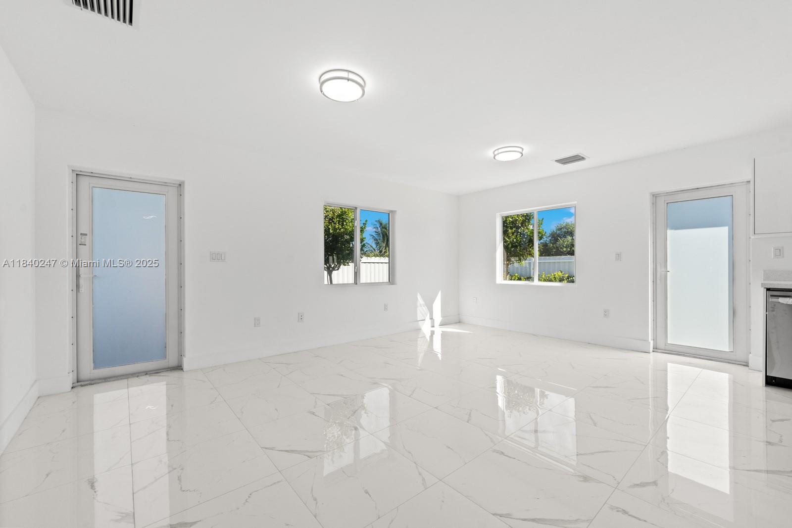 231 NW 3rd Ave, Florida City, Florida image 11