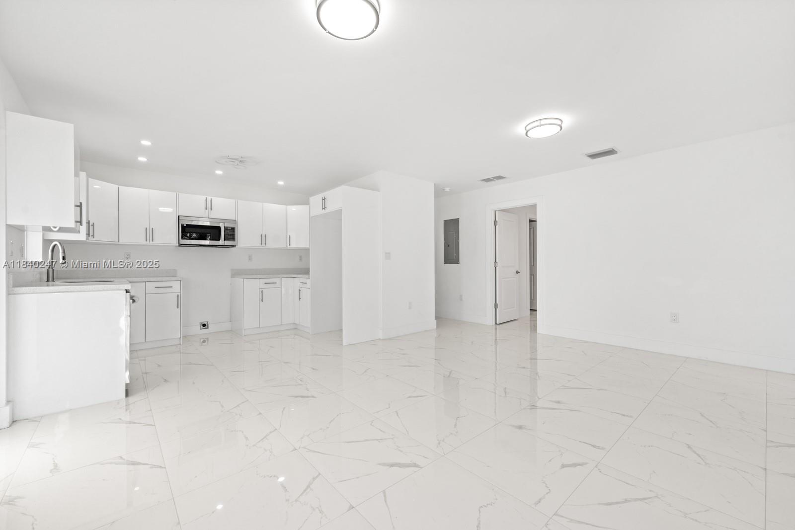 231 NW 3rd Ave, Florida City, Florida image 13
