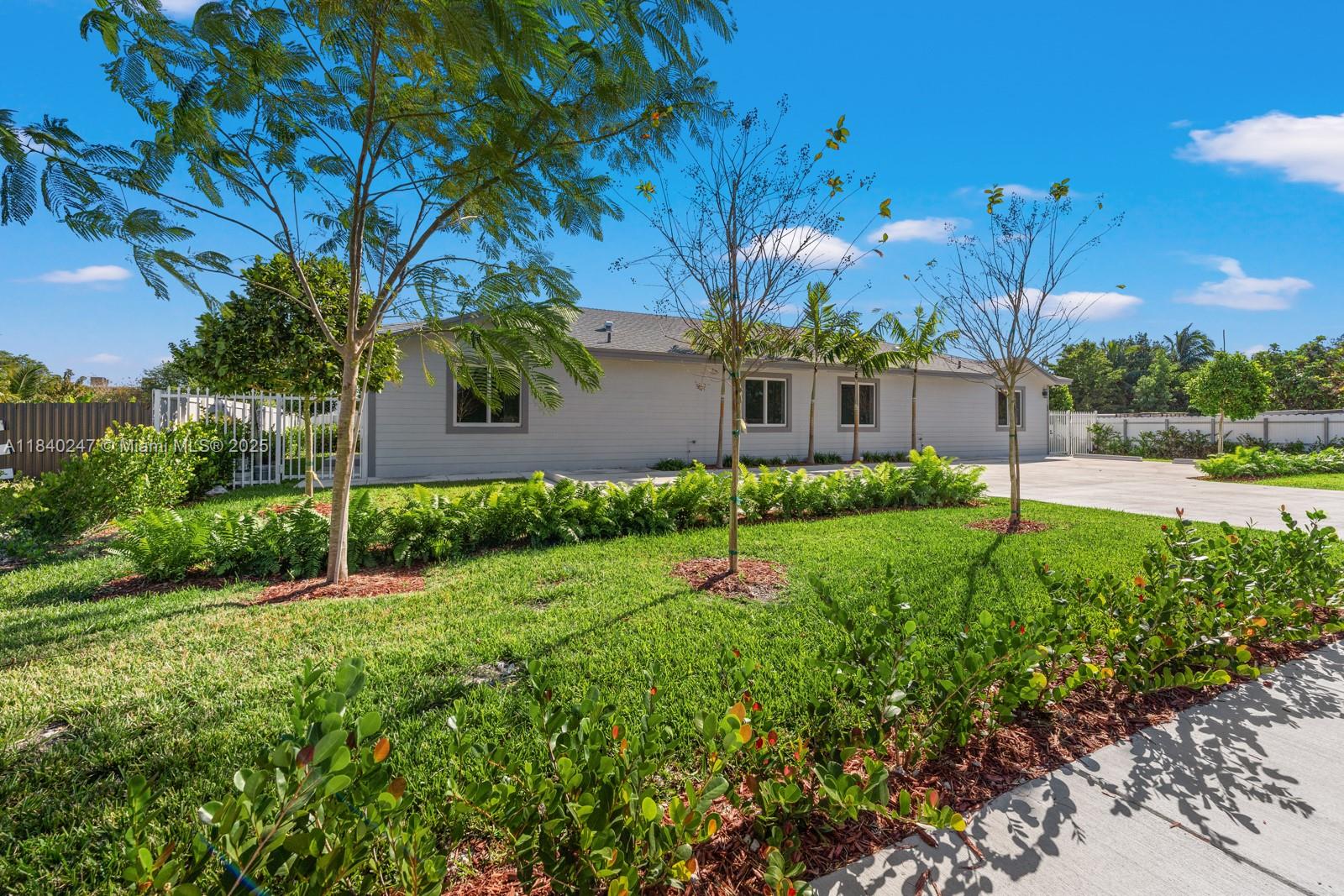 231 NW 3rd Ave, Florida City, Florida image 2