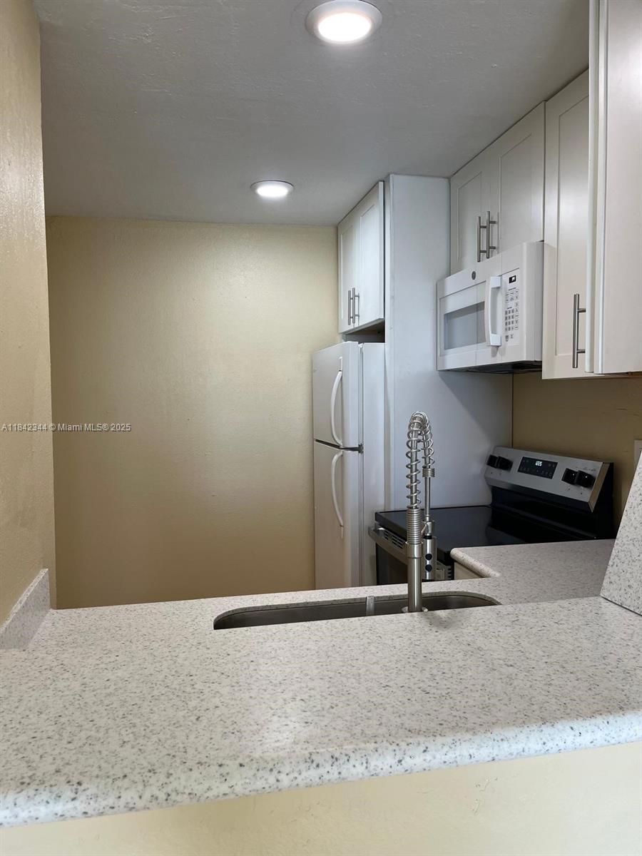 Property photo # 4