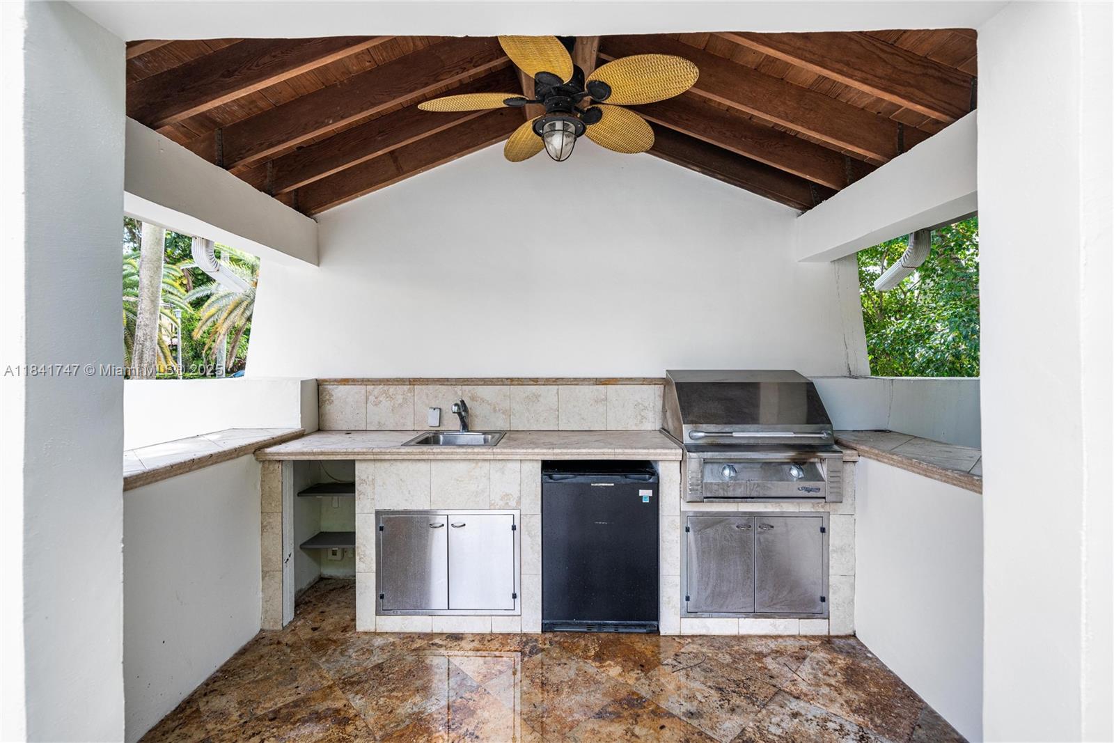 671 NE 57th St, Miami, Florida image 31