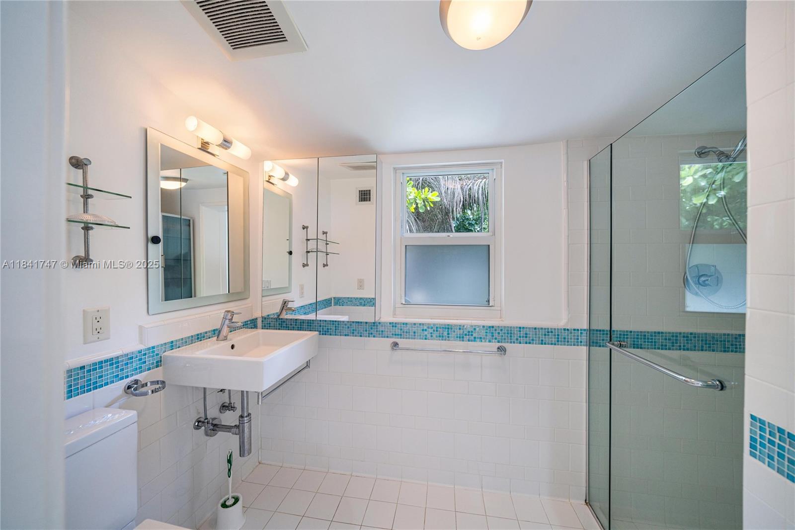 671 NE 57th St, Miami, Florida image 35