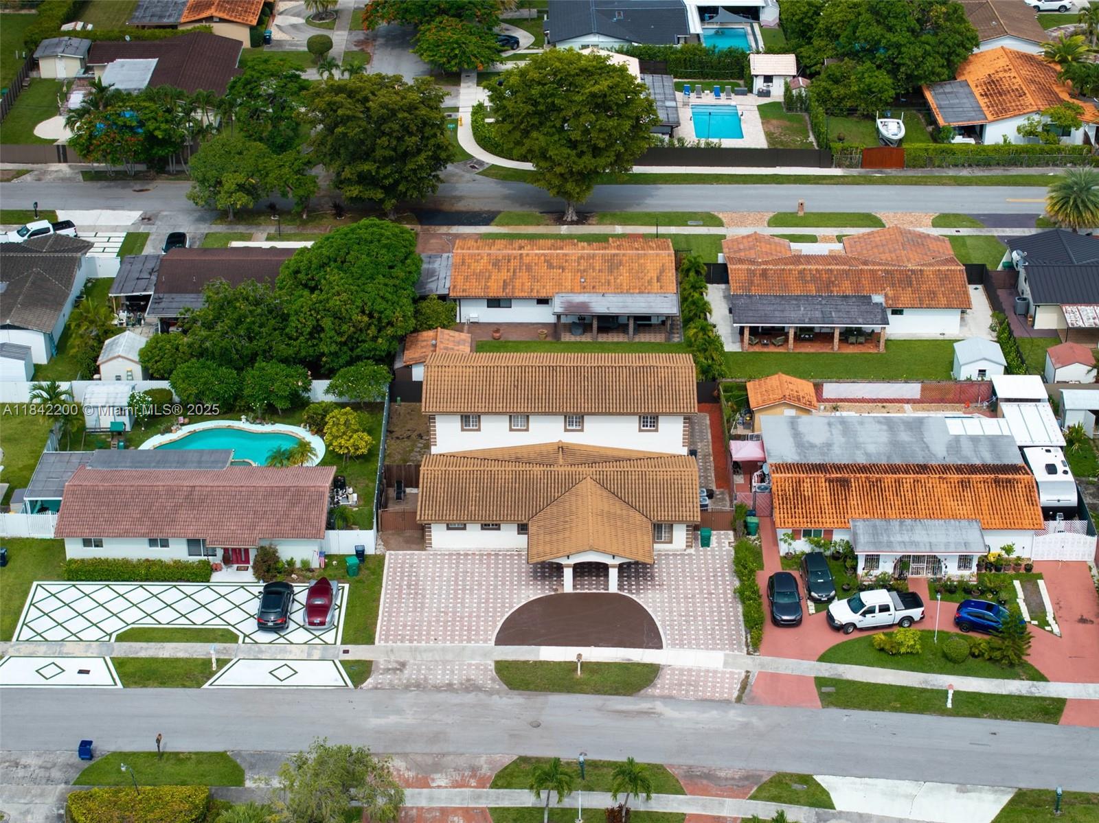 2705 SW 108th Ct, Miami, Florida image 41