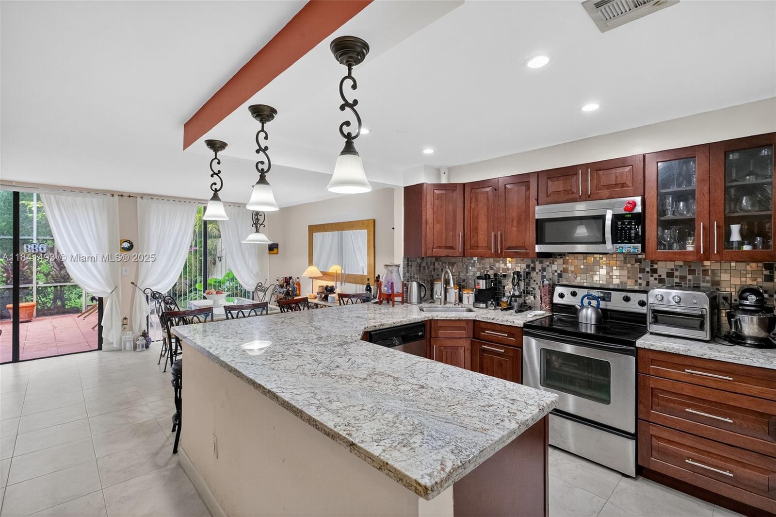 3402 Torremolinos Ave #F-35, Doral, Florida image 14