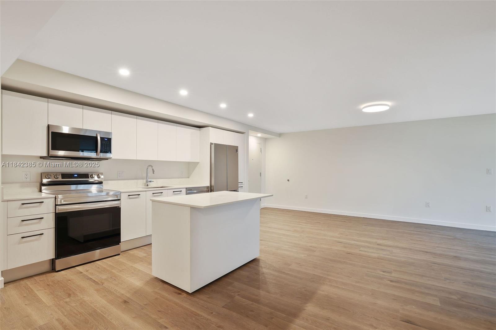 Property photo # 2