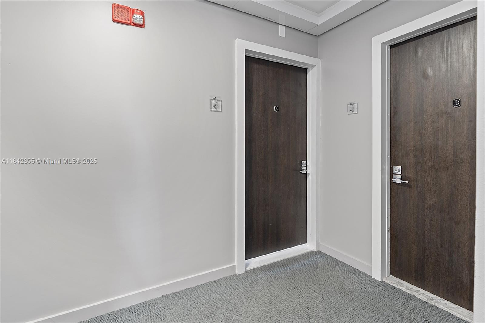 20301 W Country Club Dr #728, Aventura, Florida image 3