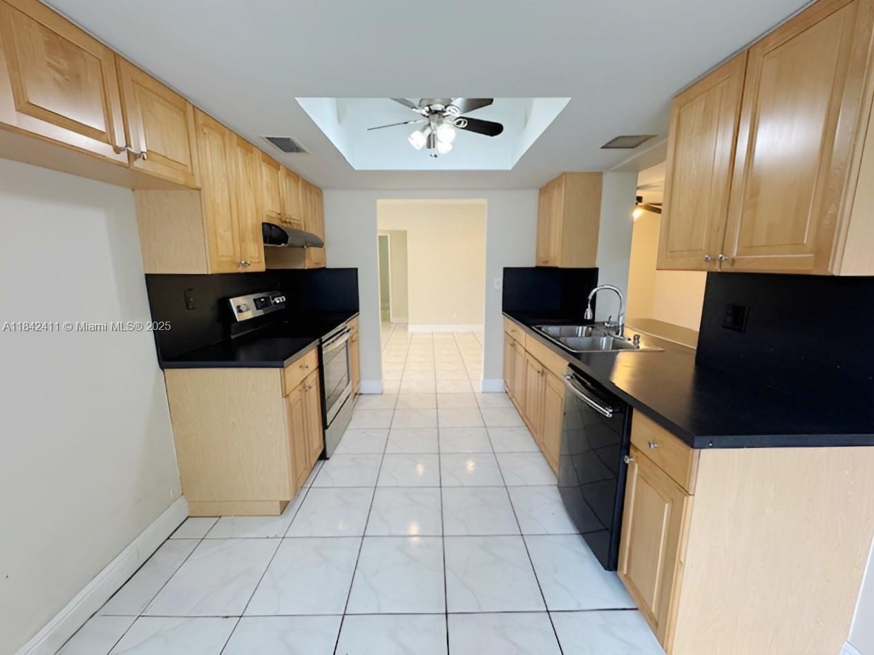 2030 N 54th Ave, Hollywood, Florida image 19