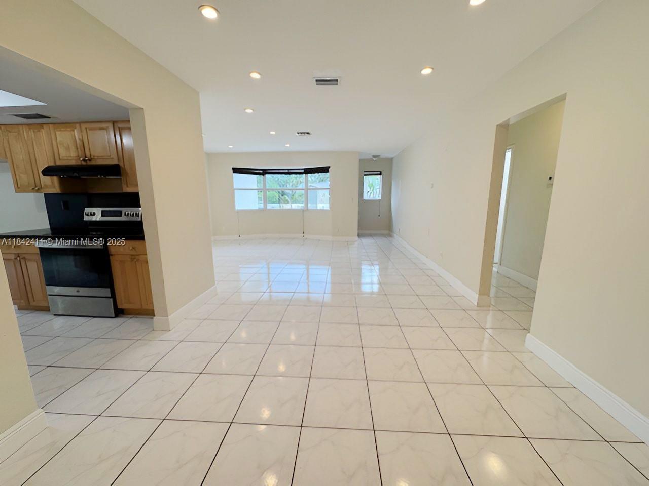 2030 N 54th Ave, Hollywood, Florida image 25