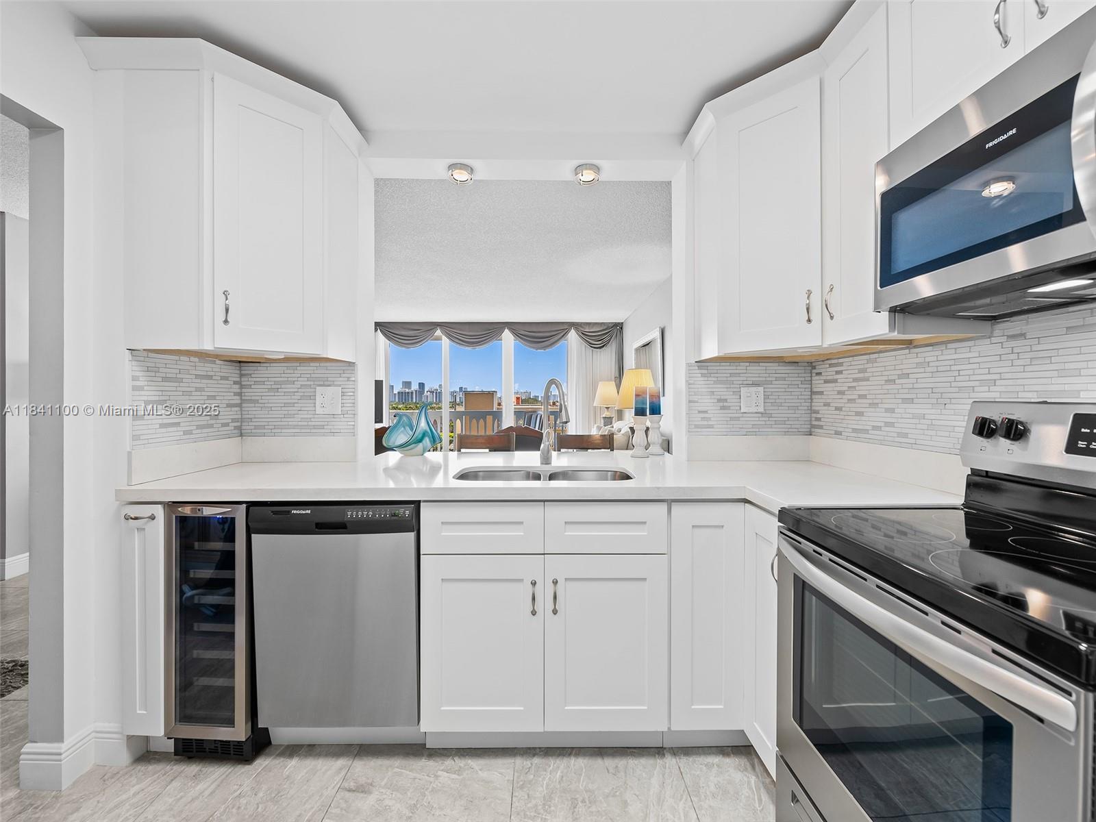 401 NE 14th Ave #808, Hallandale Beach, Florida image 6