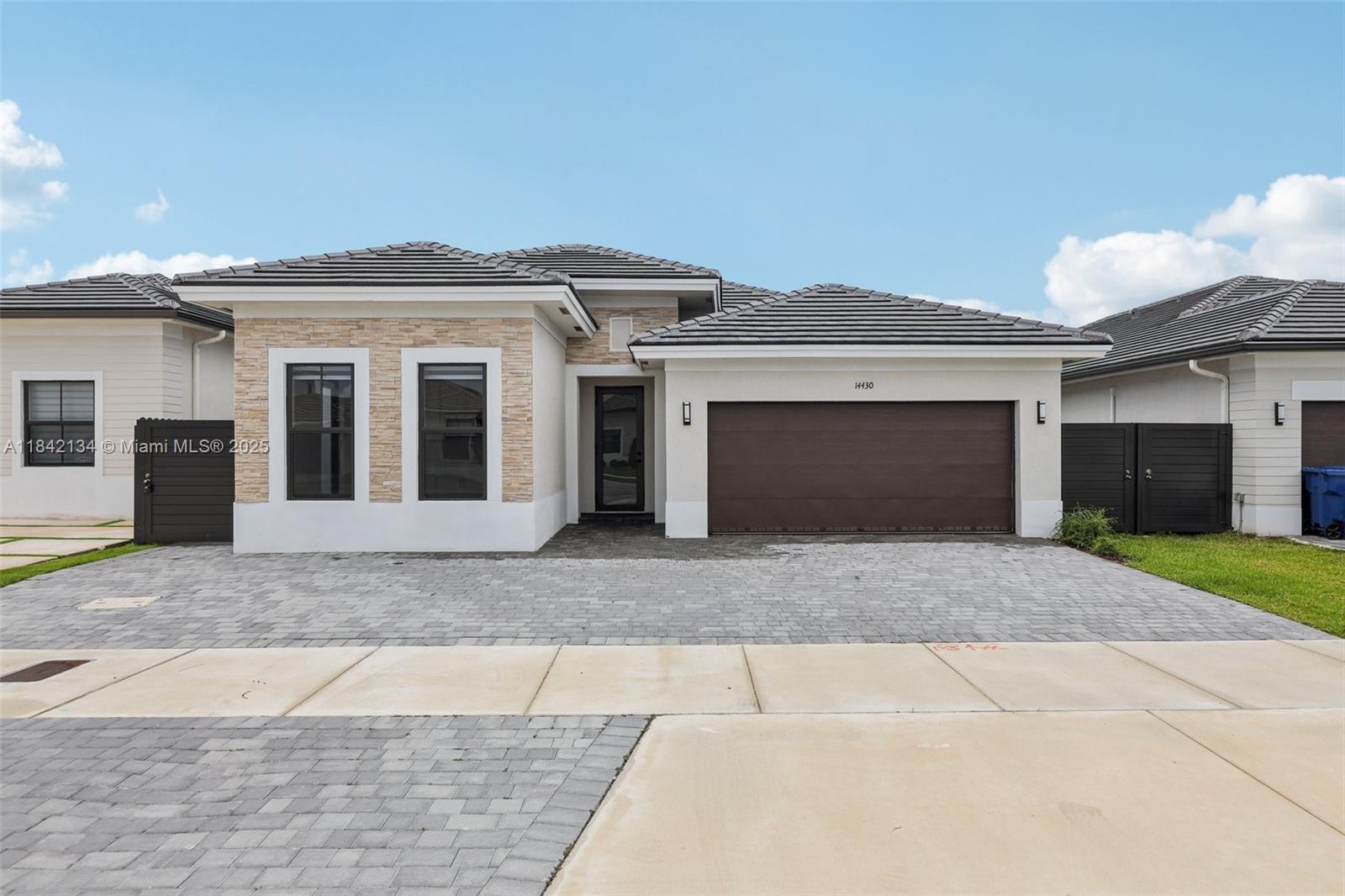 14430 SW 18th St, Miami, Florida image 2