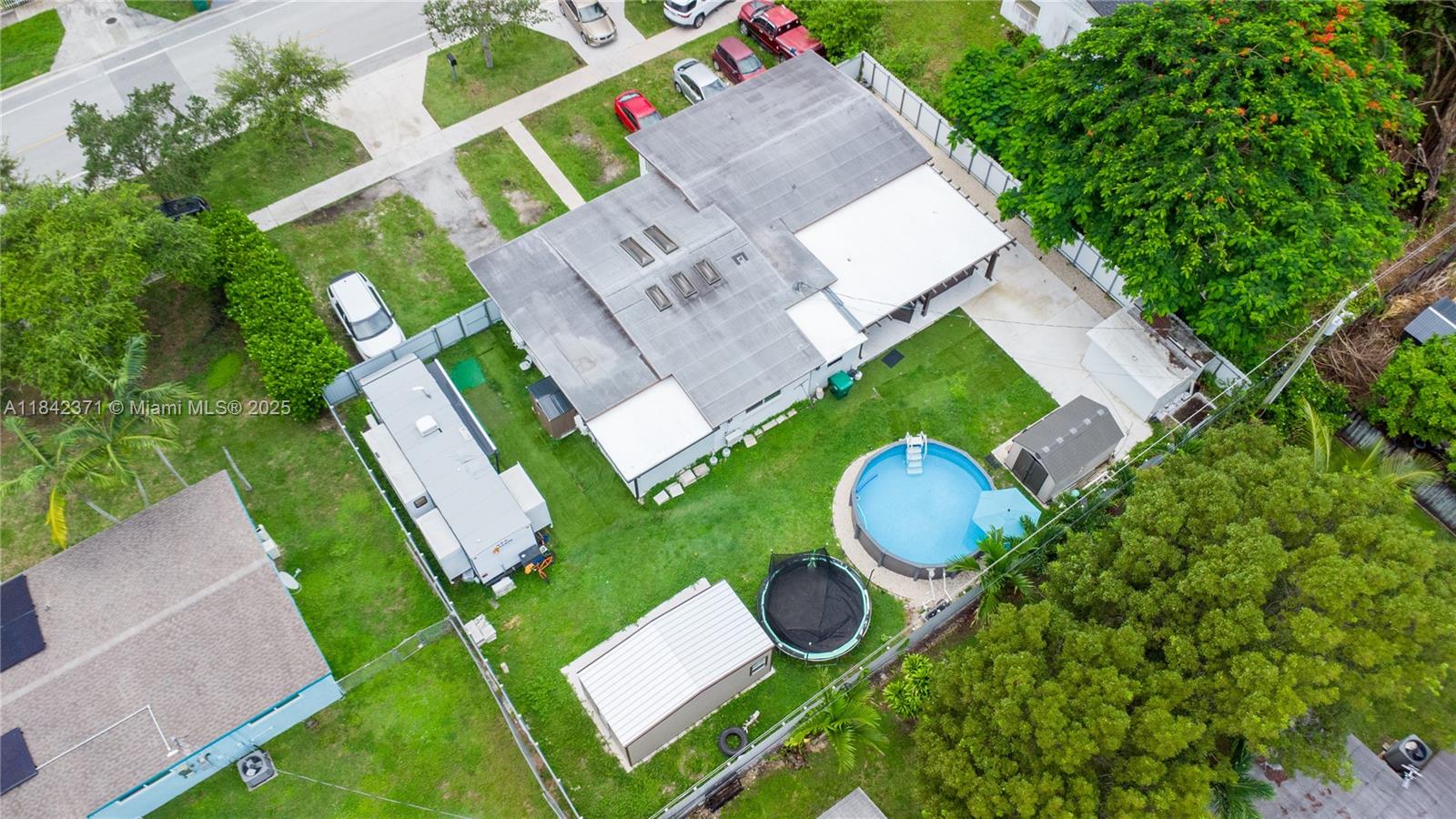 9441 Caribbean Blvd, Cutler Bay, Florida image 35