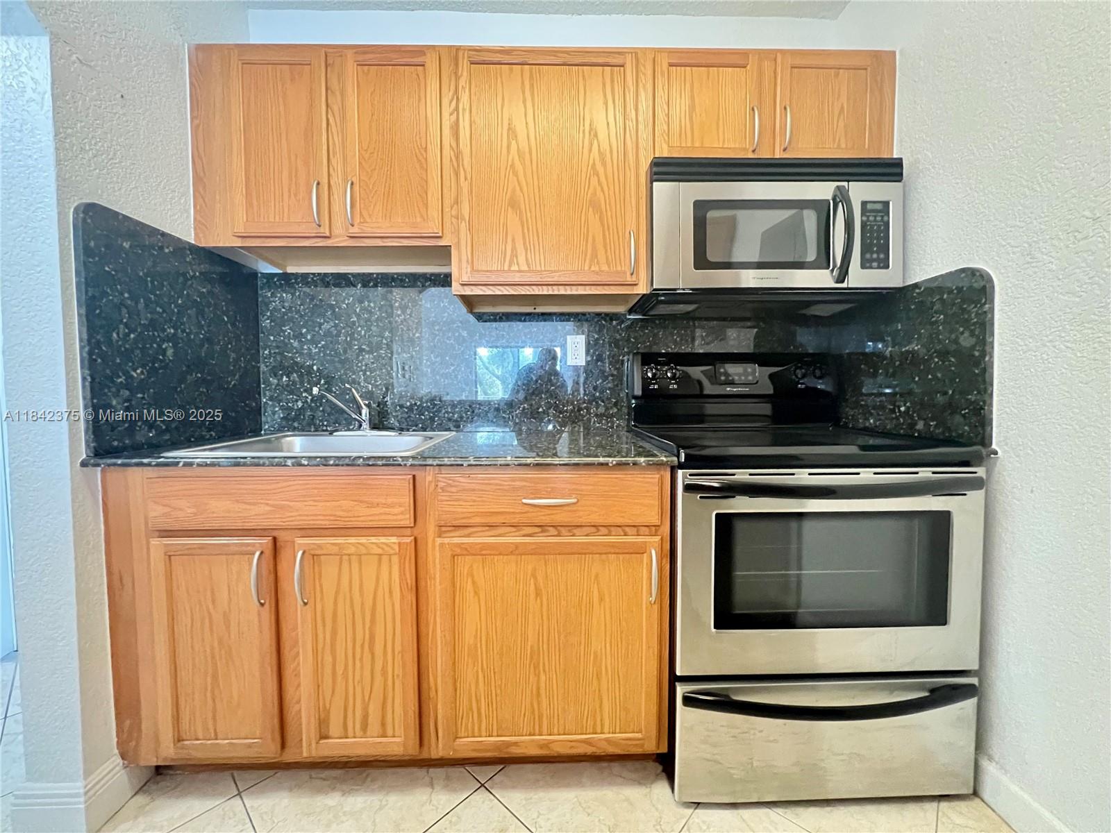Property photo # 6