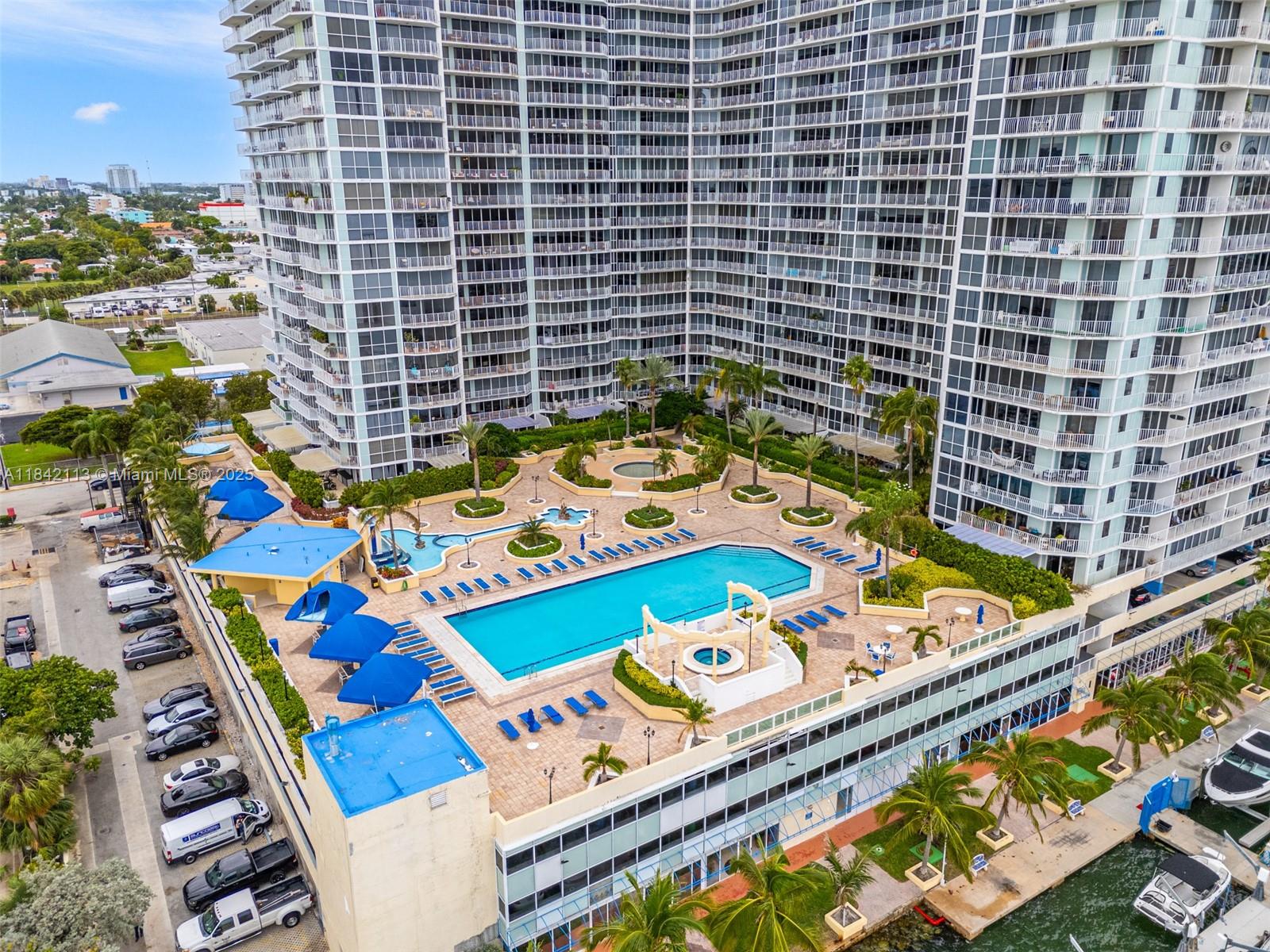 7601 E Treasure Dr #1915, North Bay Village, Florida image 10