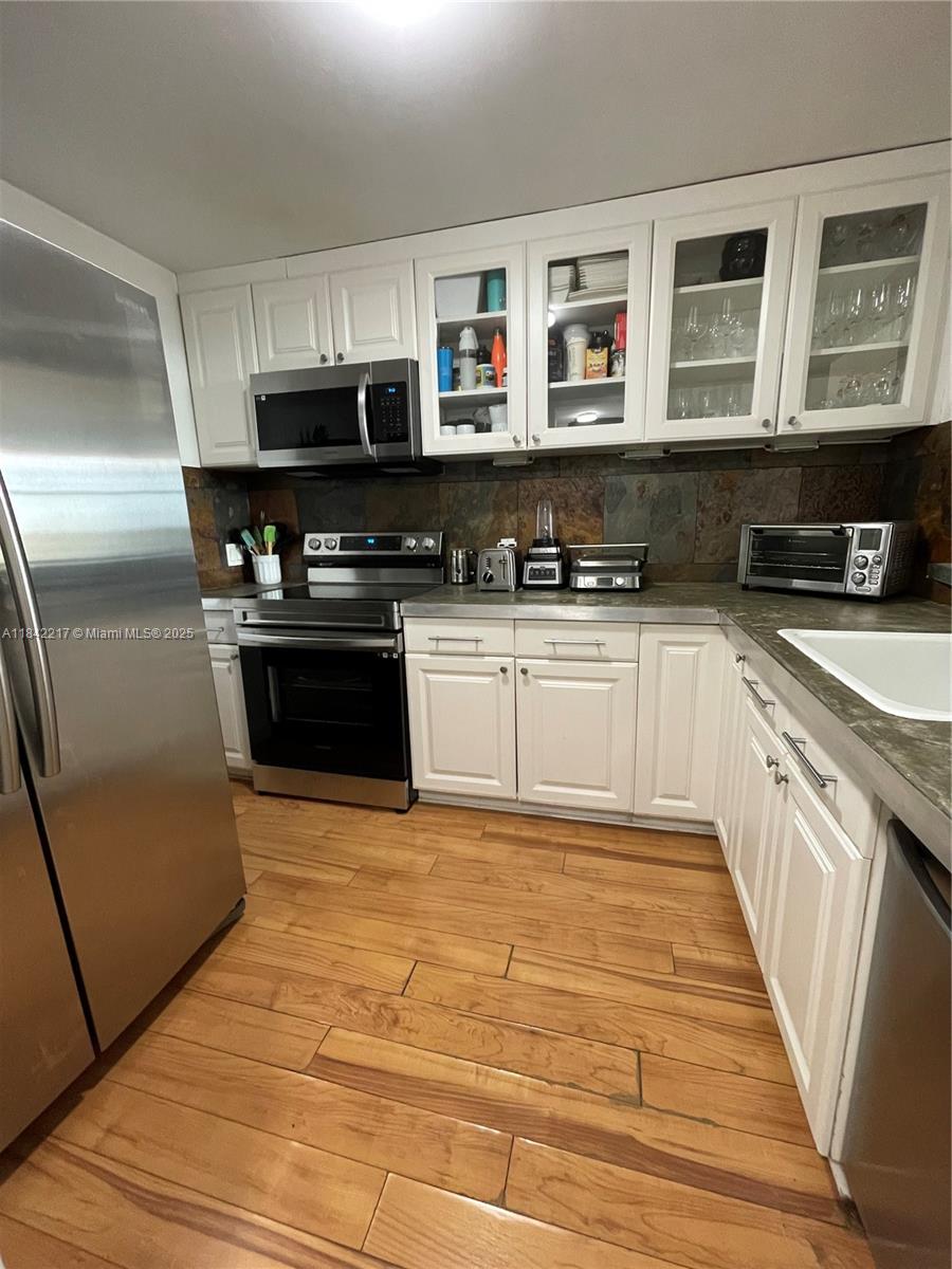 Property photo # 9