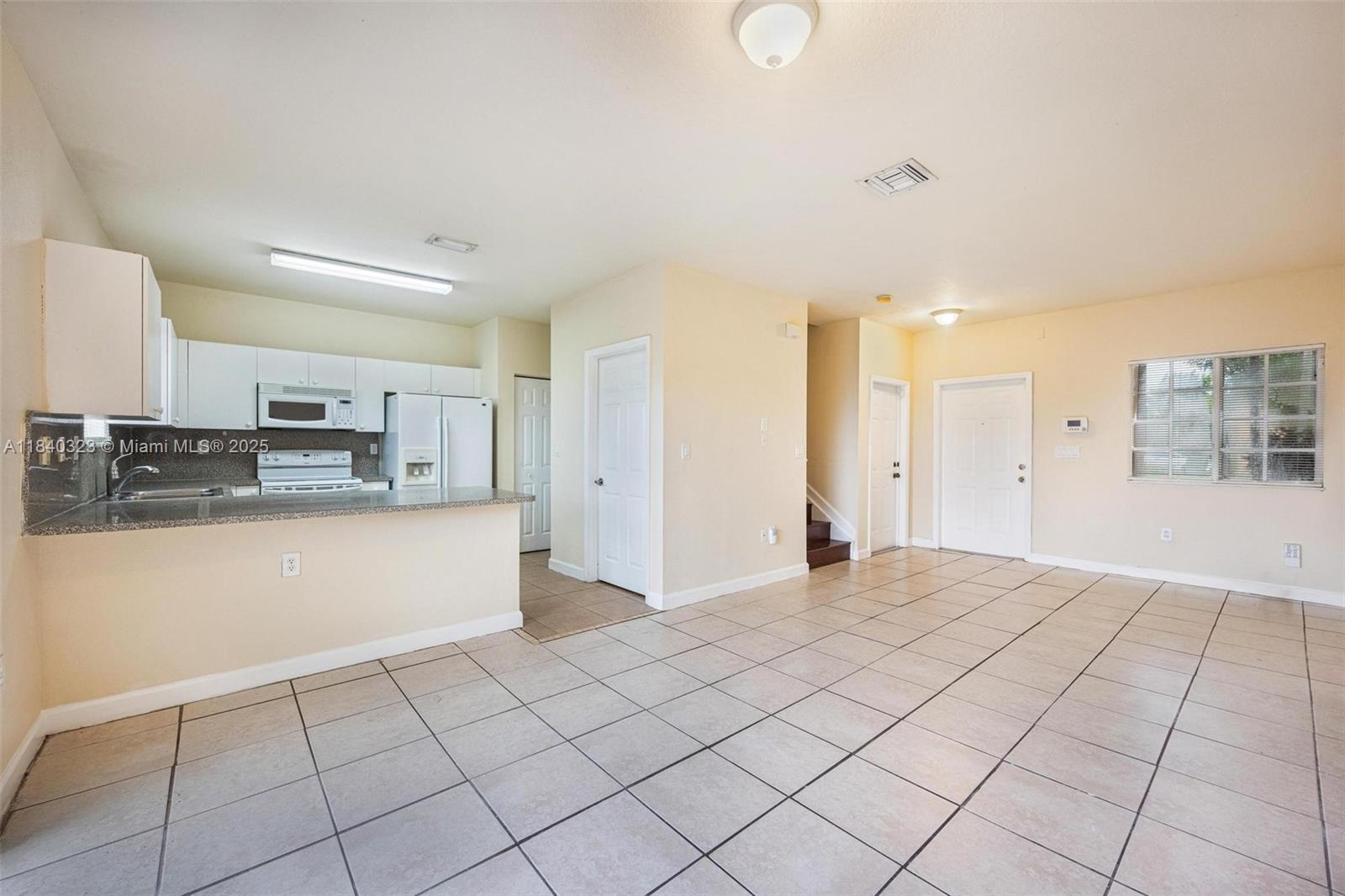 1981 SE 3rd St, Homestead, Florida image 8