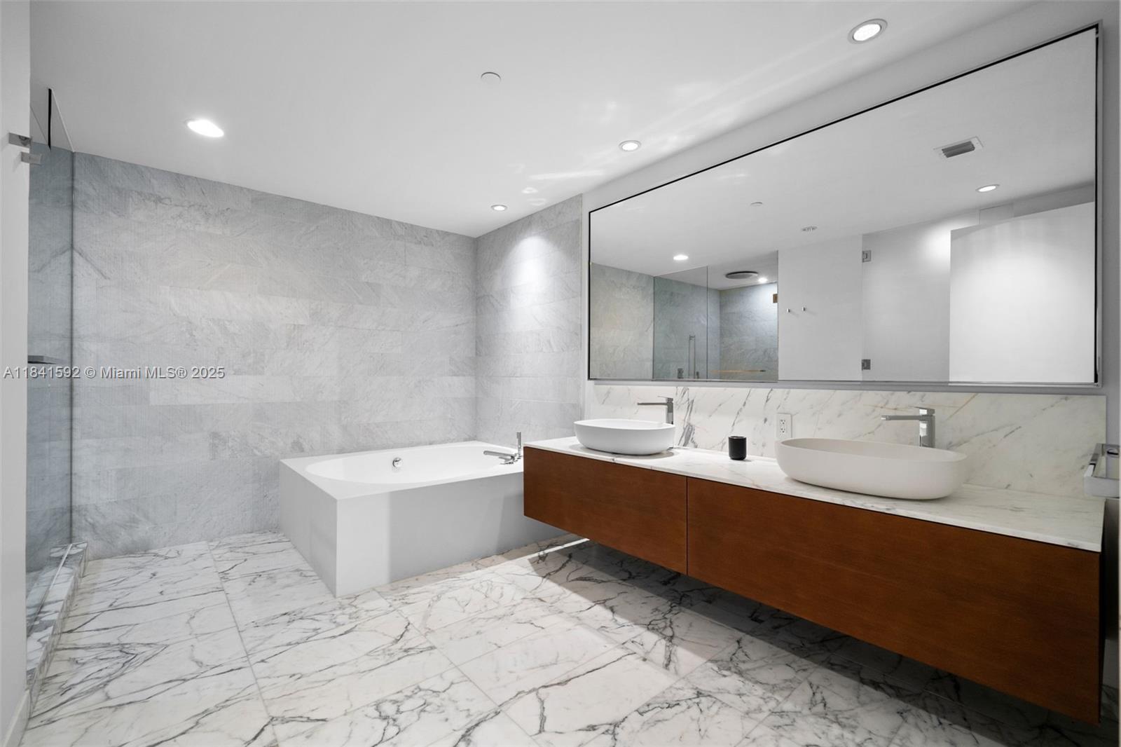 10203 Collins Ave #202, Bal Harbour, Florida image 13