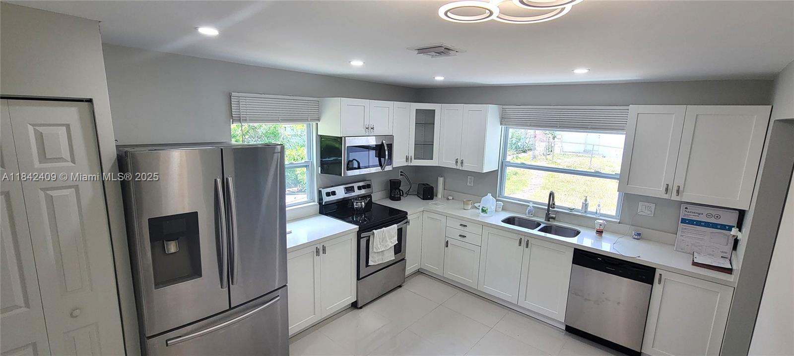 272 NW 58th St, Miami, Florida image 5