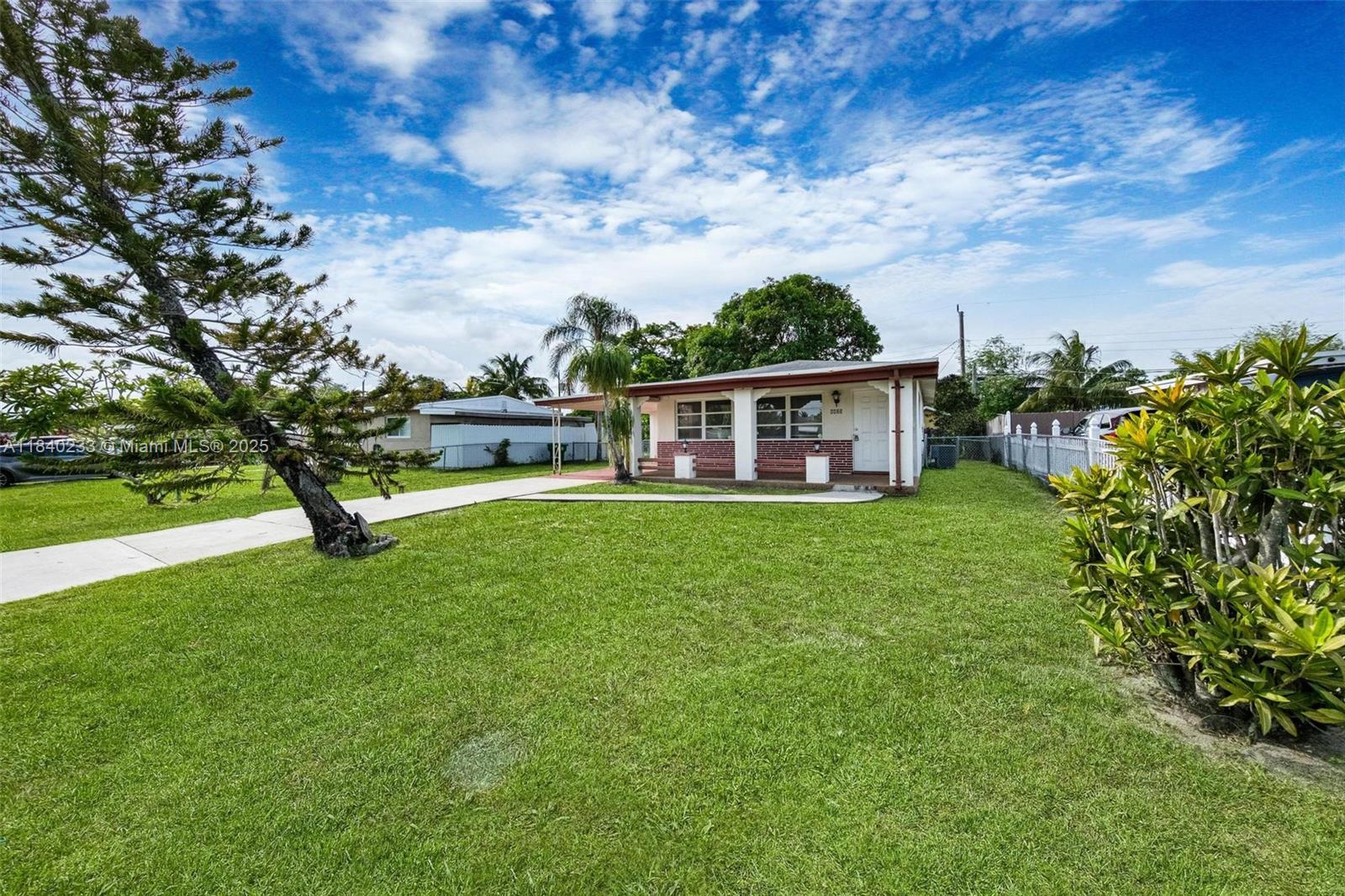 6425 SW 21st St, Miramar, Florida image 3