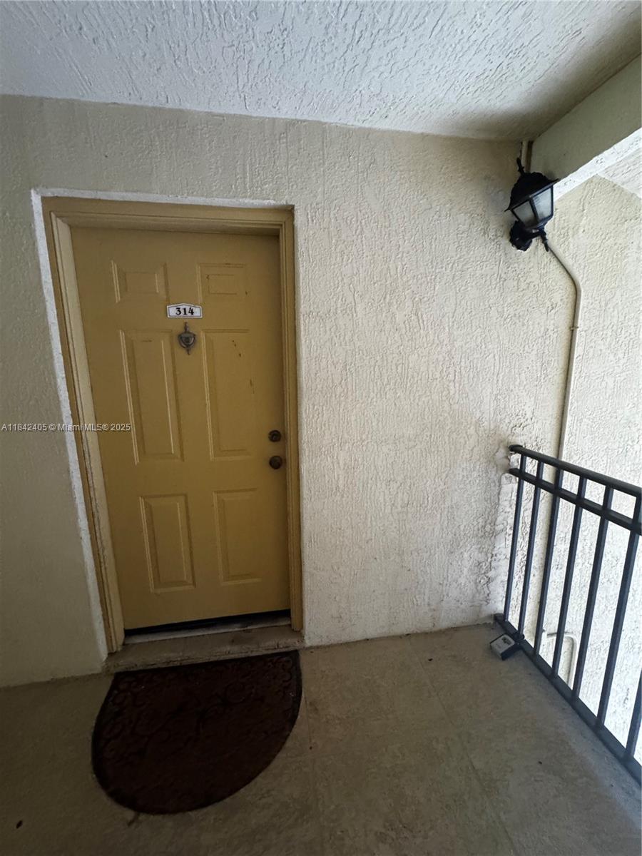 1227 SW 46th Ave #314, Pompano Beach, Florida image 6
