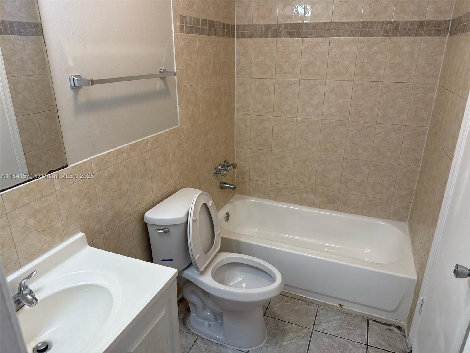 7699 SW 6th St, North Lauderdale, Florida image 10