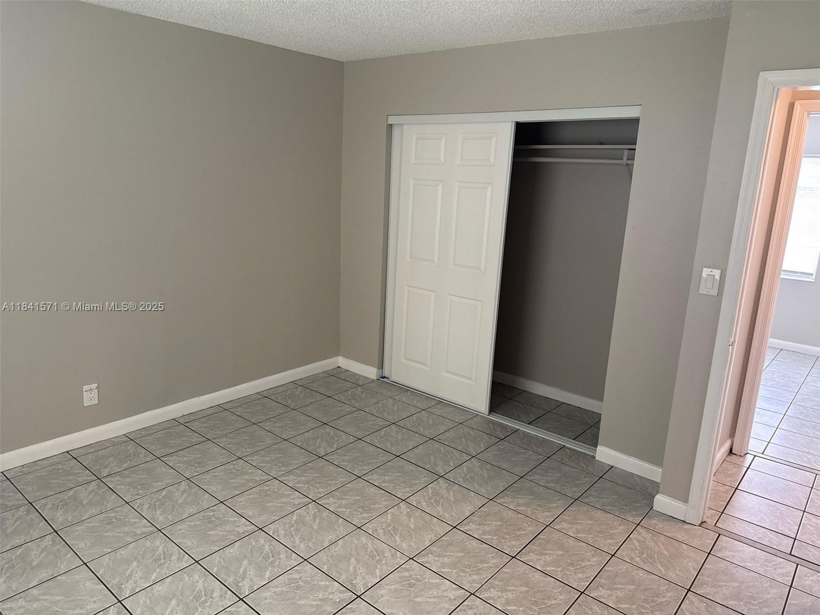 7699 SW 6th St, North Lauderdale, Florida image 14