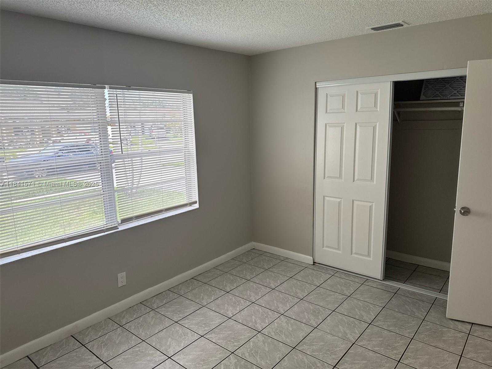 7699 SW 6th St, North Lauderdale, Florida image 17