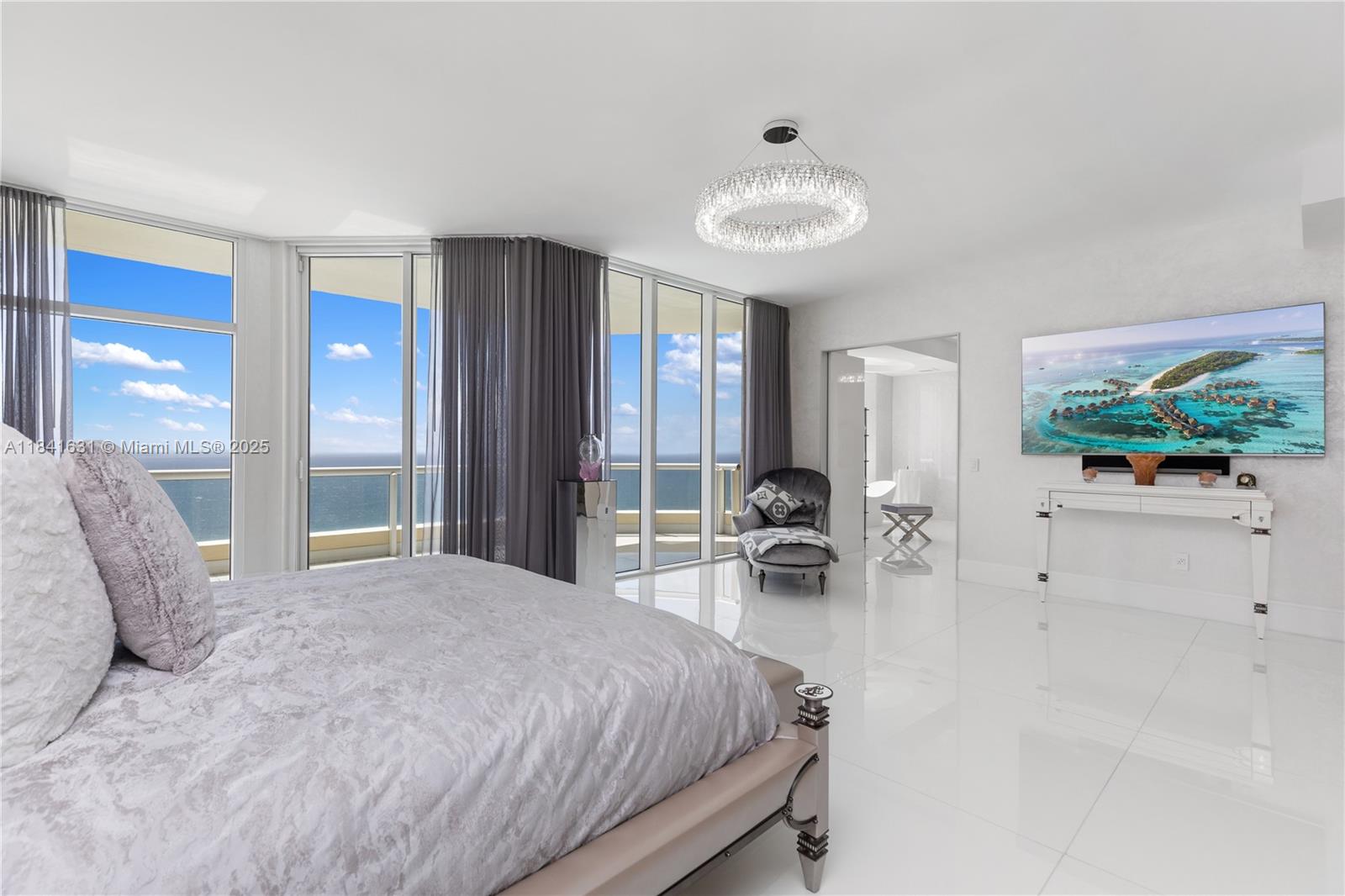 17875 Collins Ave #PH4701, Sunny Isles Beach, Florida image 45