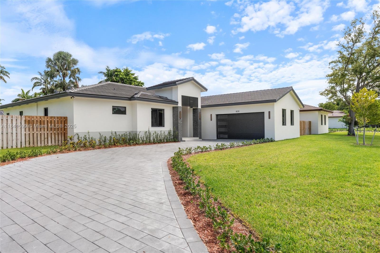 8231 SW 193rd Terrace, Cutler Bay, Florida image 2