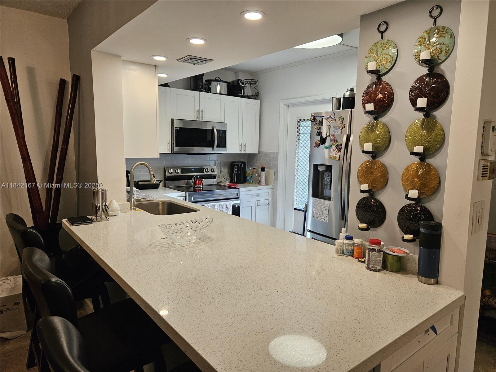 3250 N Palm Aire Dr #103, Pompano Beach, Florida image 15