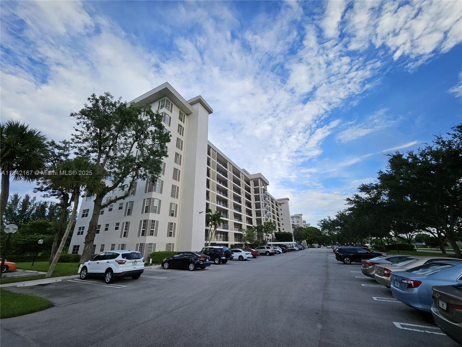 3250 N Palm Aire Dr #103, Pompano Beach, Florida image 26