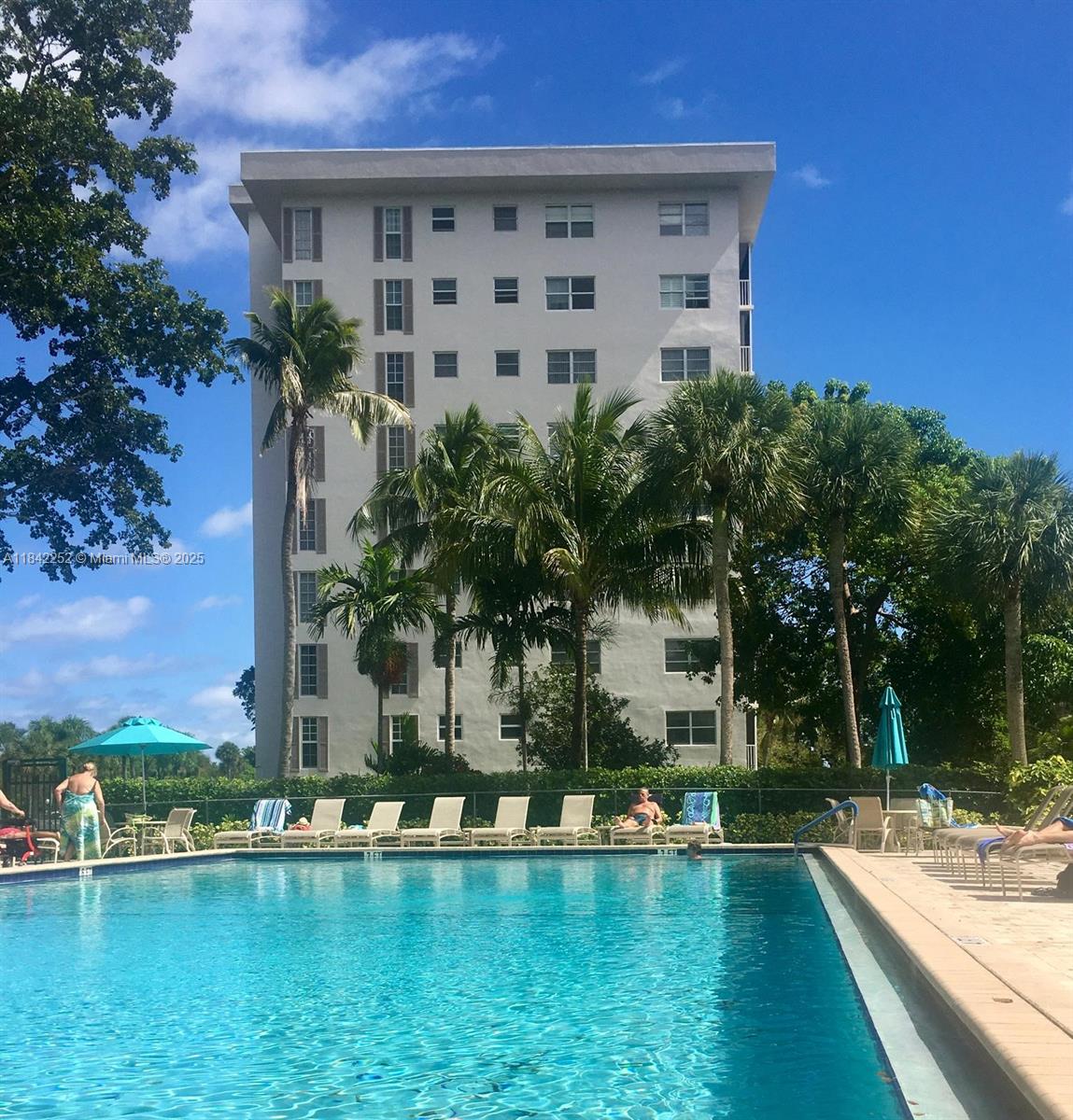 3250 N Palm Aire Dr #710, Pompano Beach, Florida image 5
