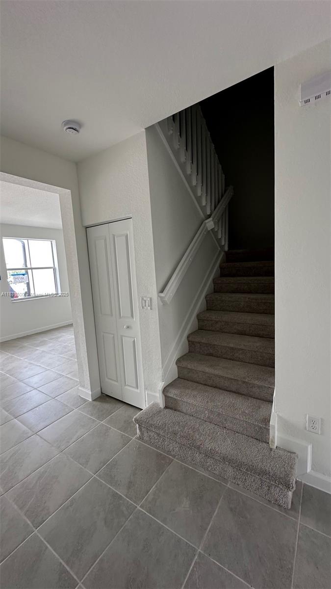 2844 SE 26th Ter, Homestead, Florida image 2